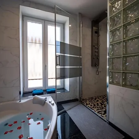 Duplex Jeanne D'arc Billard Baby En Option Escape Game Insolites דירה