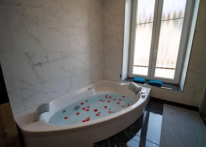 Duplex Jeanne D'arc Billard Baby En Option Escape Game Insolites 南锡