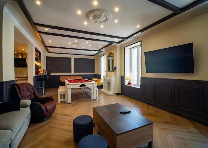 Duplex Jeanne D'arc Billard Baby En Option Escape Game Insolites *