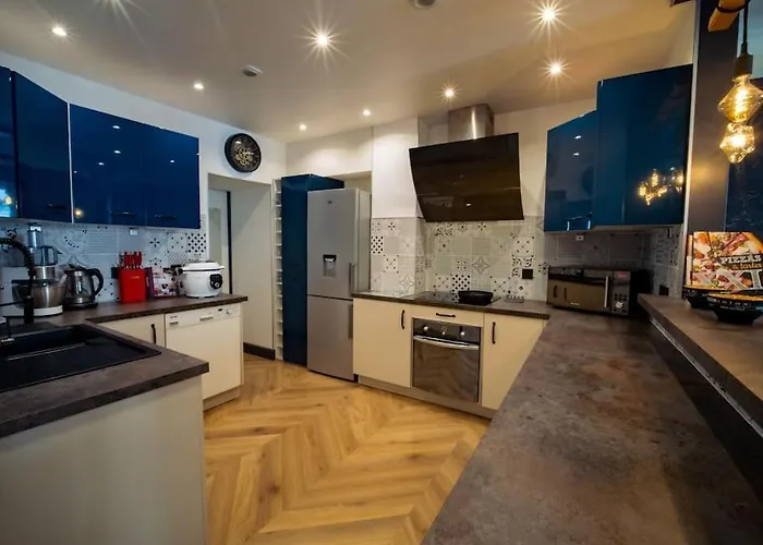 Duplex Jeanne D'arc Billard Baby En Option Escape Game Insolites Apartman *